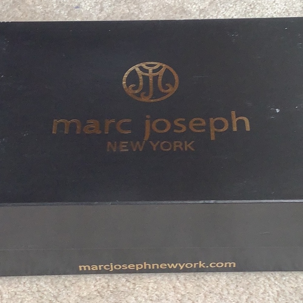Marc Joseph Genuine Leather New in Box, Loafers. Large 6 - Picture 4 of 6